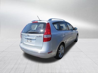 2011 Hyundai Elantra Touring SE