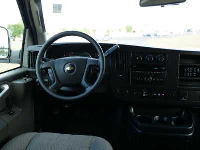 2025 Chevrolet Express Passenger 1LT