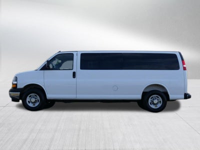 2025 Chevrolet Express Passenger 1LT