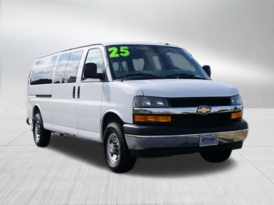 2025 Chevrolet Express Passenger 1LT