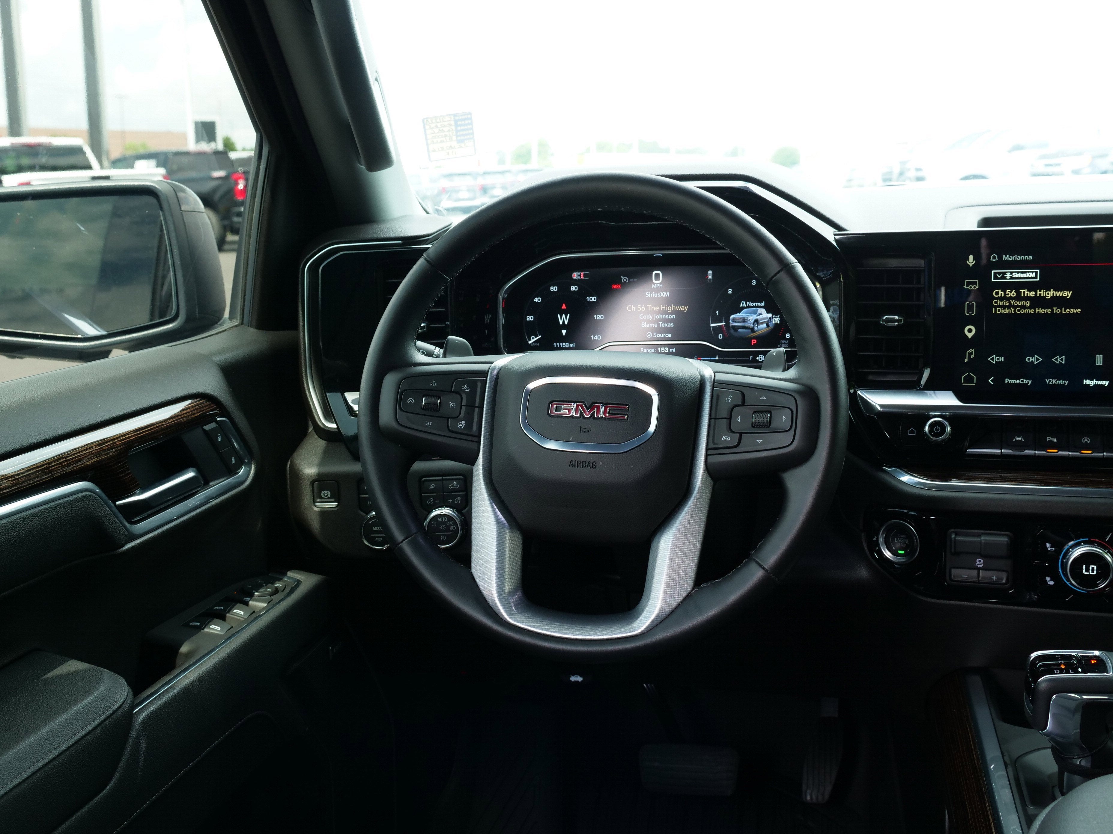2025 GMC Sierra 1500 Elevation