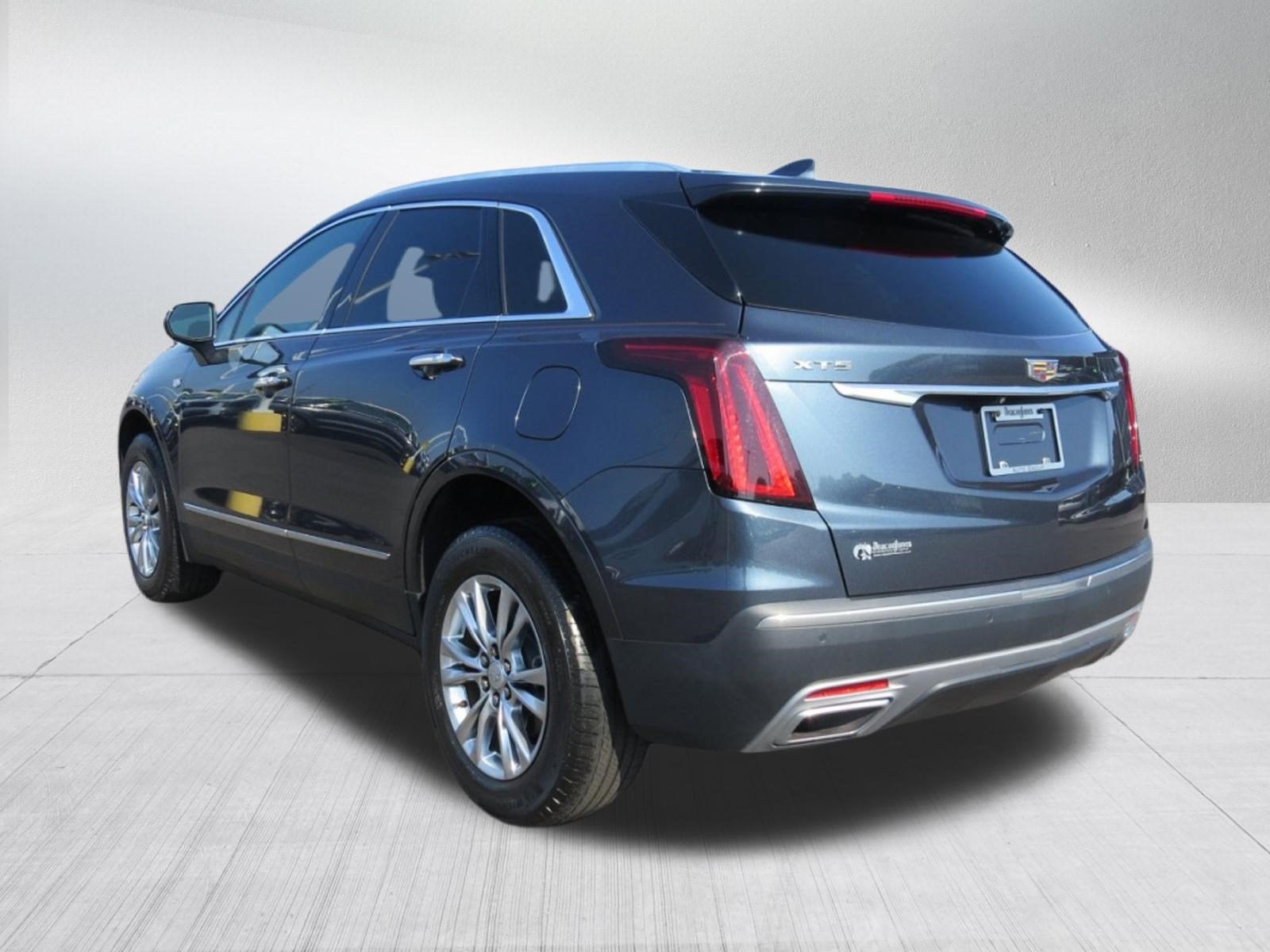 2020 Cadillac XT5 Premium Luxury FWD