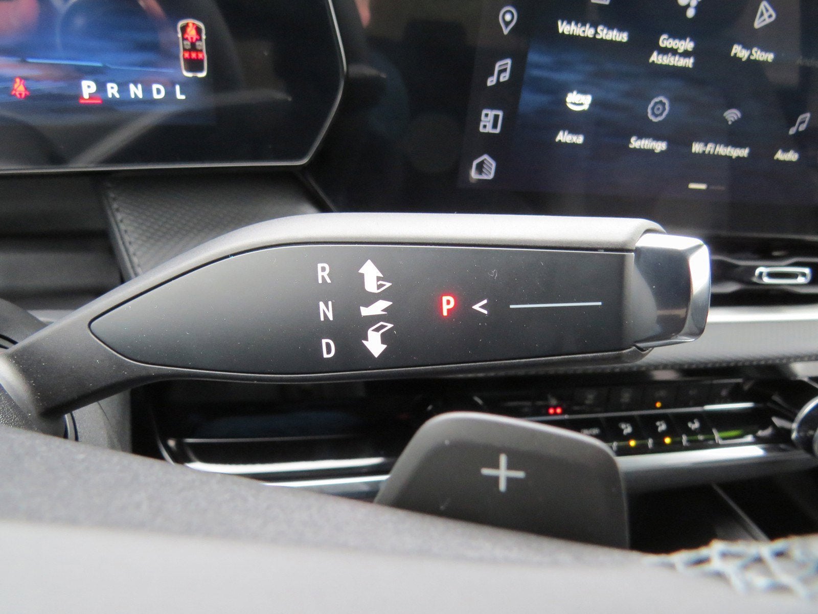 2025 Chevrolet Equinox LT - Photo 18