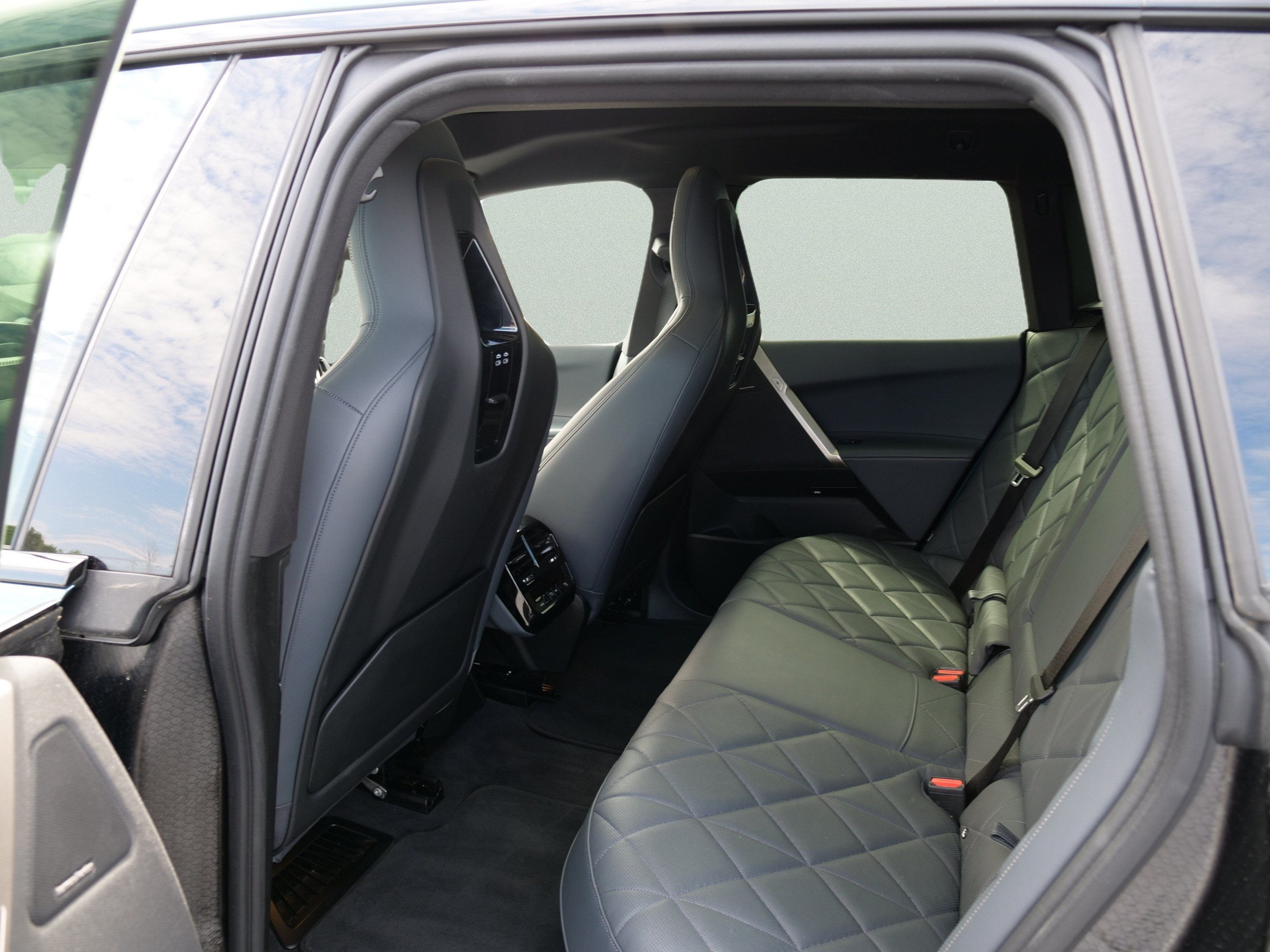 2023 BMW iX xDrive50